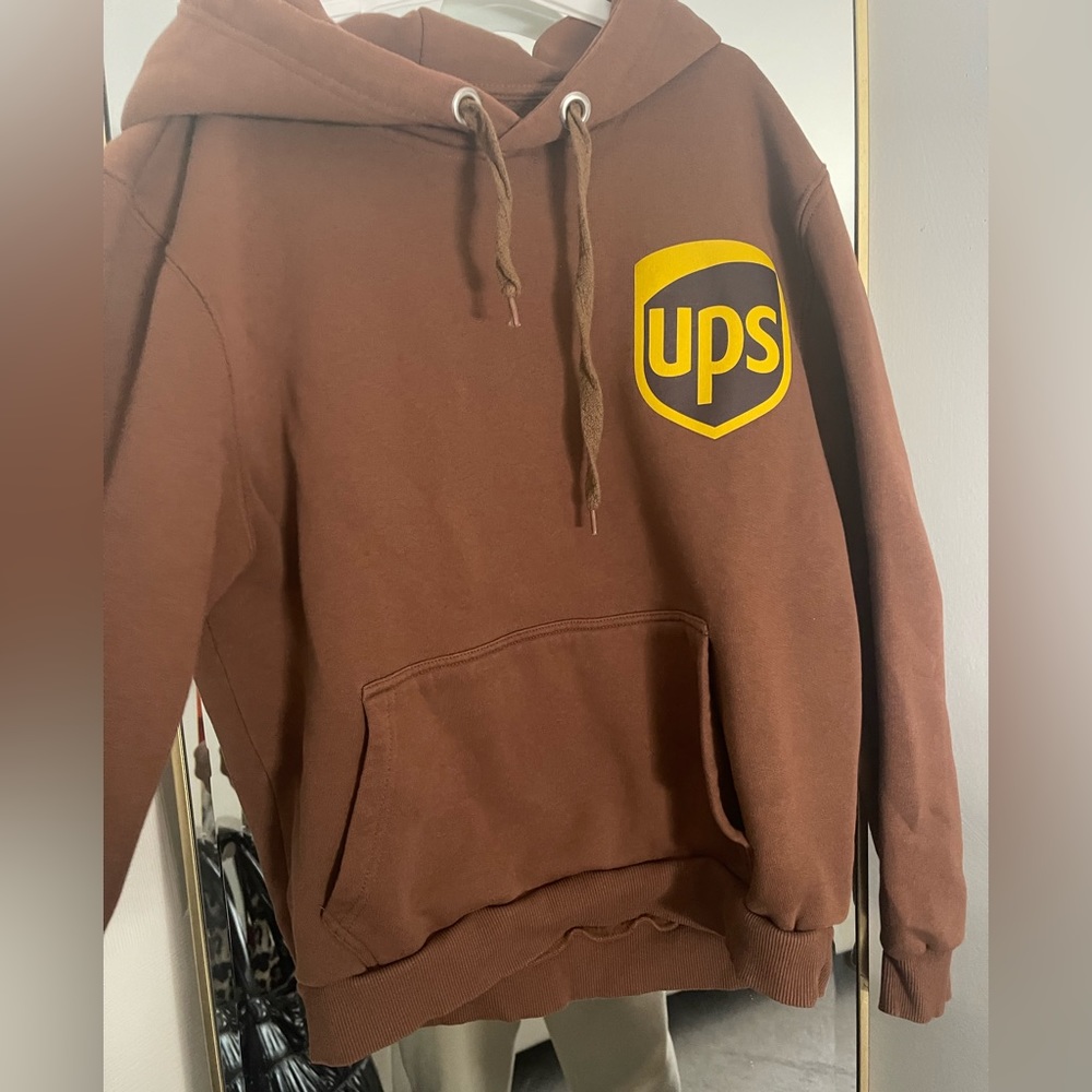 Unisex hooded sweatshirt